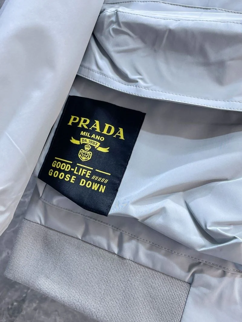 Stylish Prada Outwear 167292