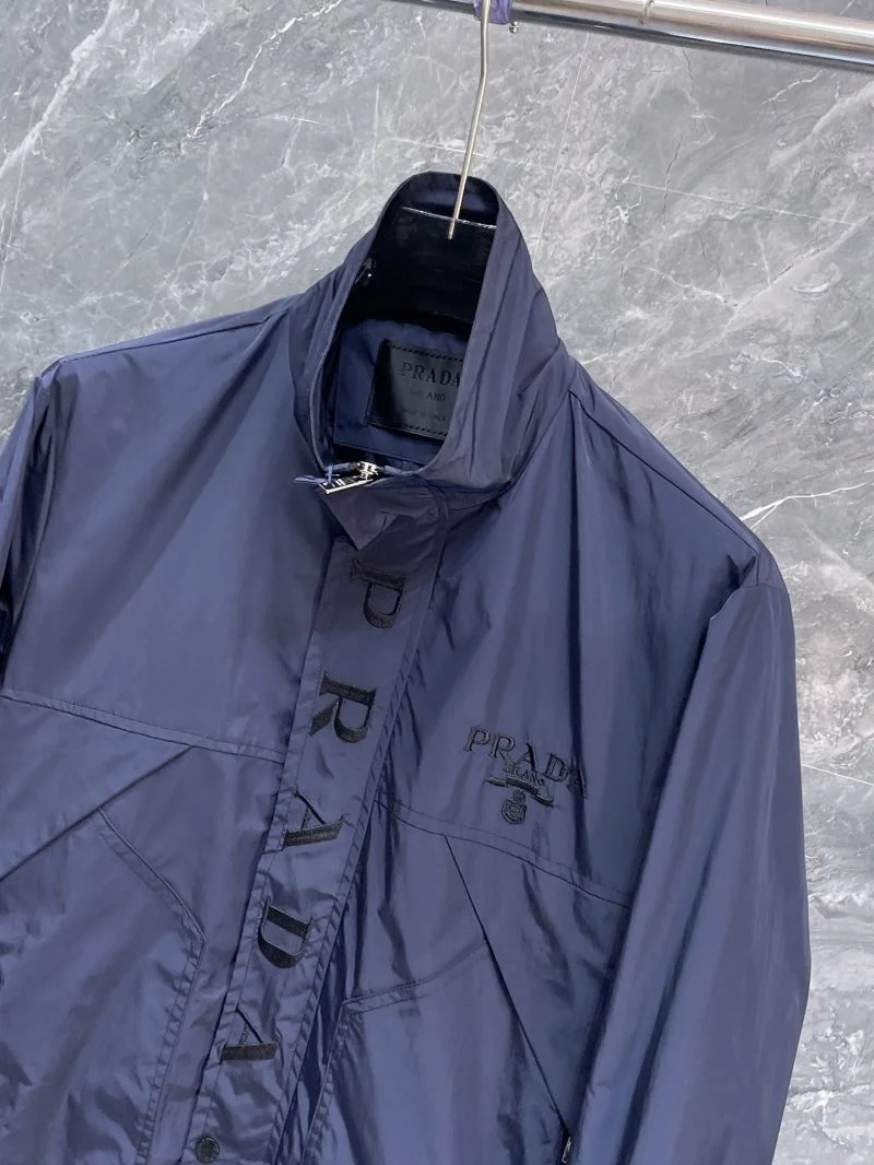 Durable Prada Outwear 167315