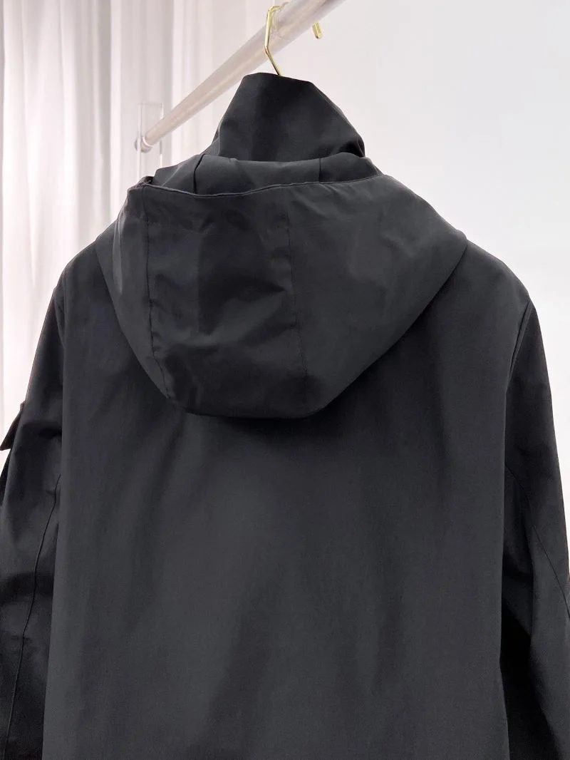 Durable Prada Outwear 167291