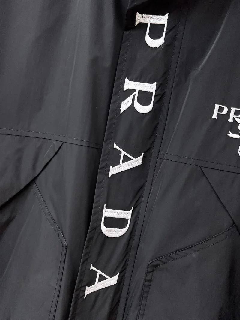 EasyMatch Prada Outwear 167271