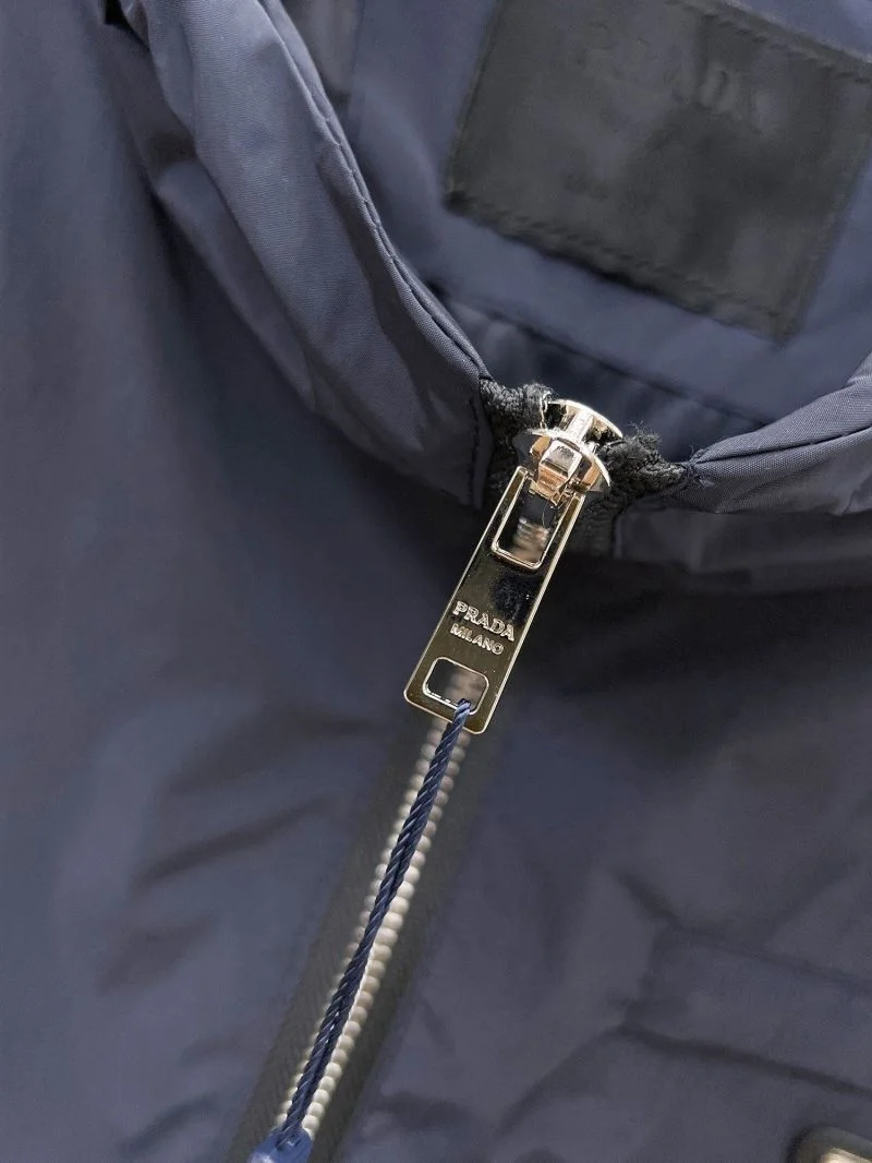 Stylish Prada Outwear 167265