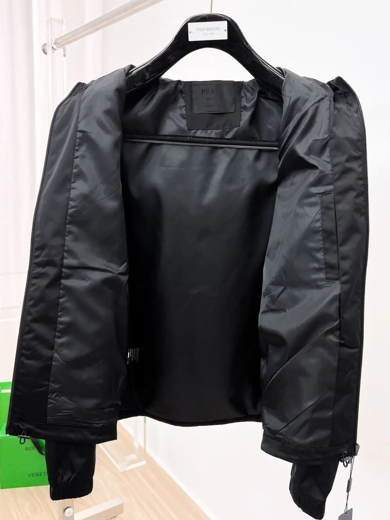 Fashionable Prada Outwear 167246