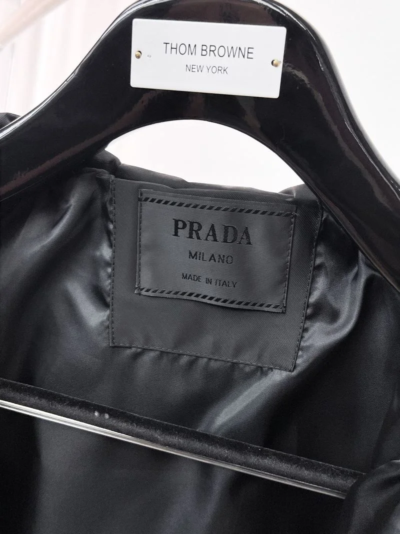 Fashionable Prada Outwear 167246