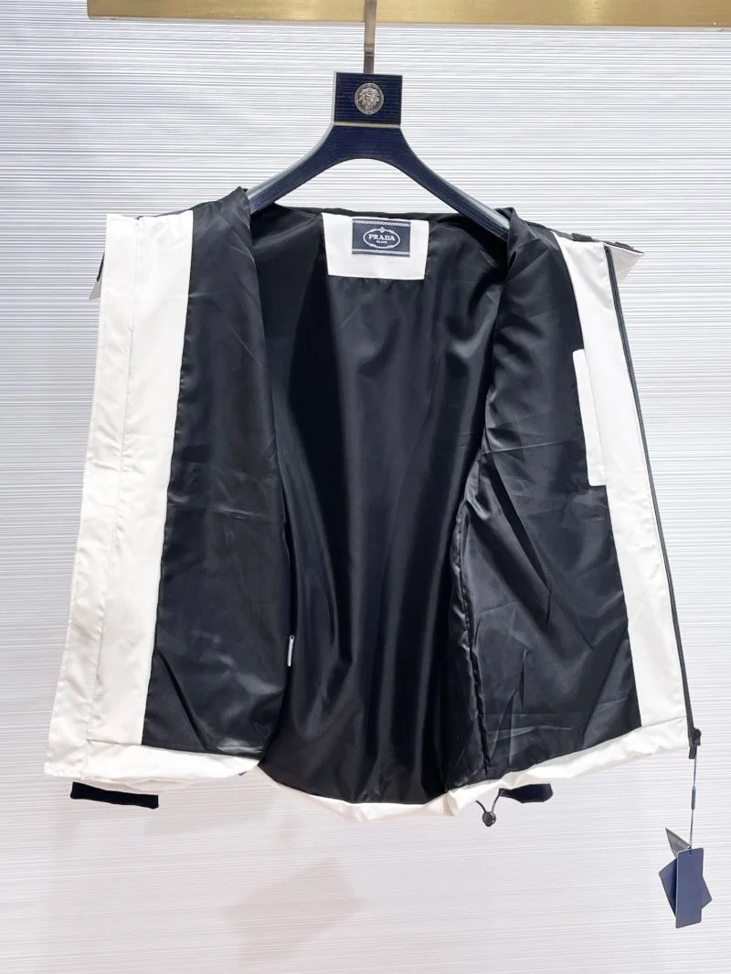 Minimalist Prada Outwear 167243