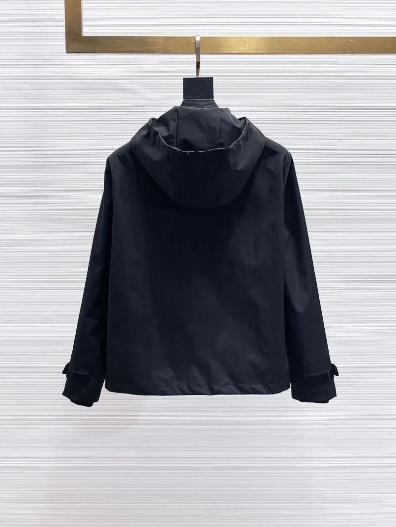 Minimalist Prada Outwear 167238