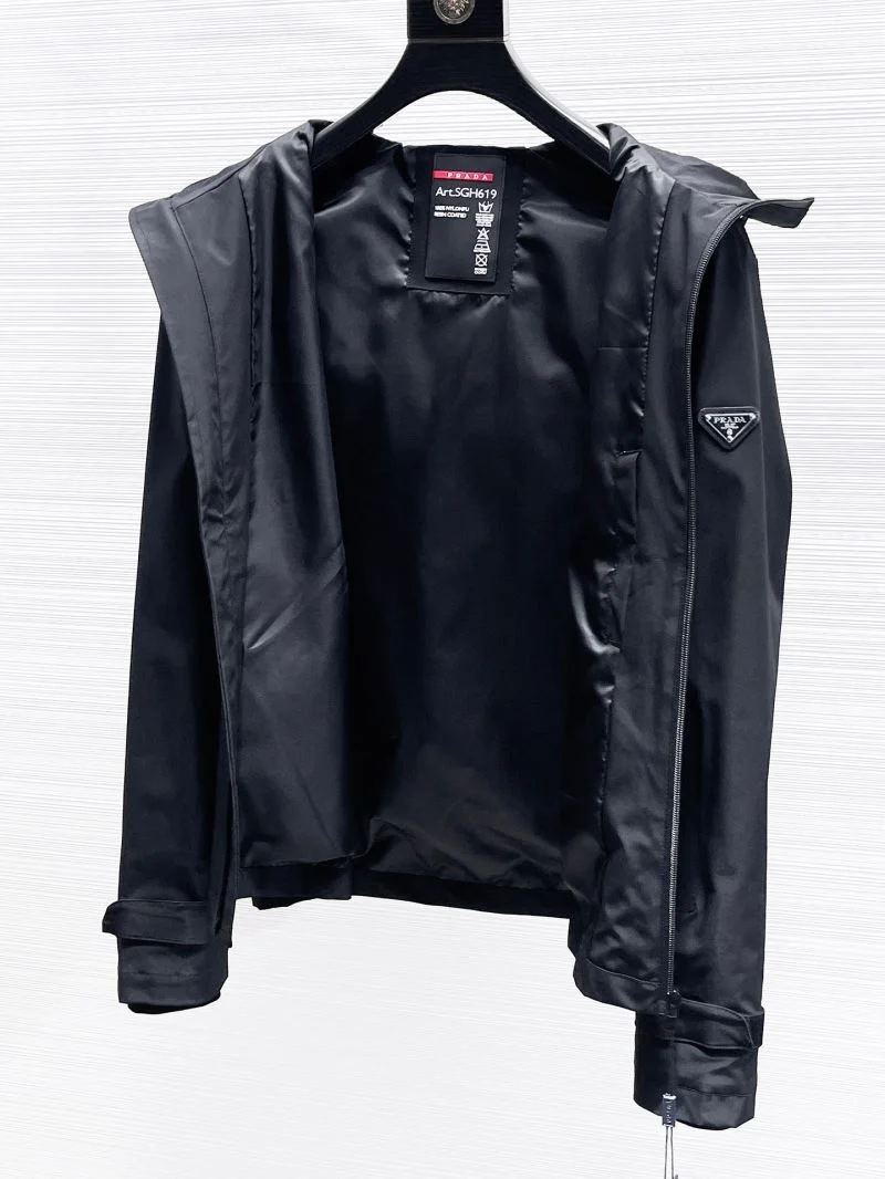 Minimalist Prada Outwear 167238