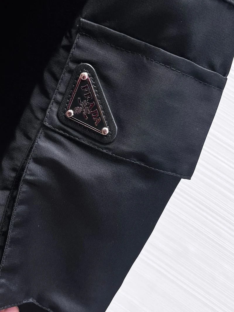 Stretchable Prada Outwear 167230