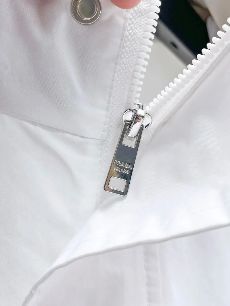 Premium Prada Outwear 167234