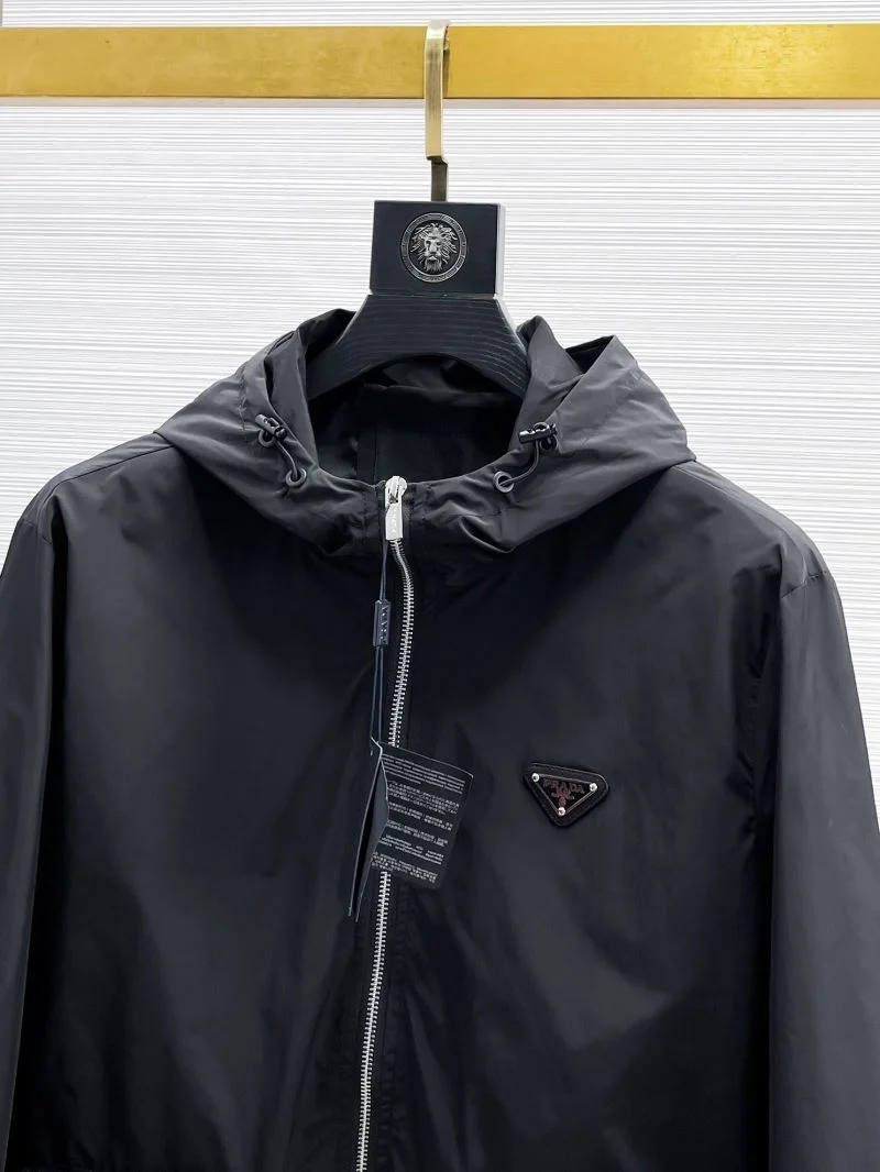 WaterResistant Prada Outwear 167278