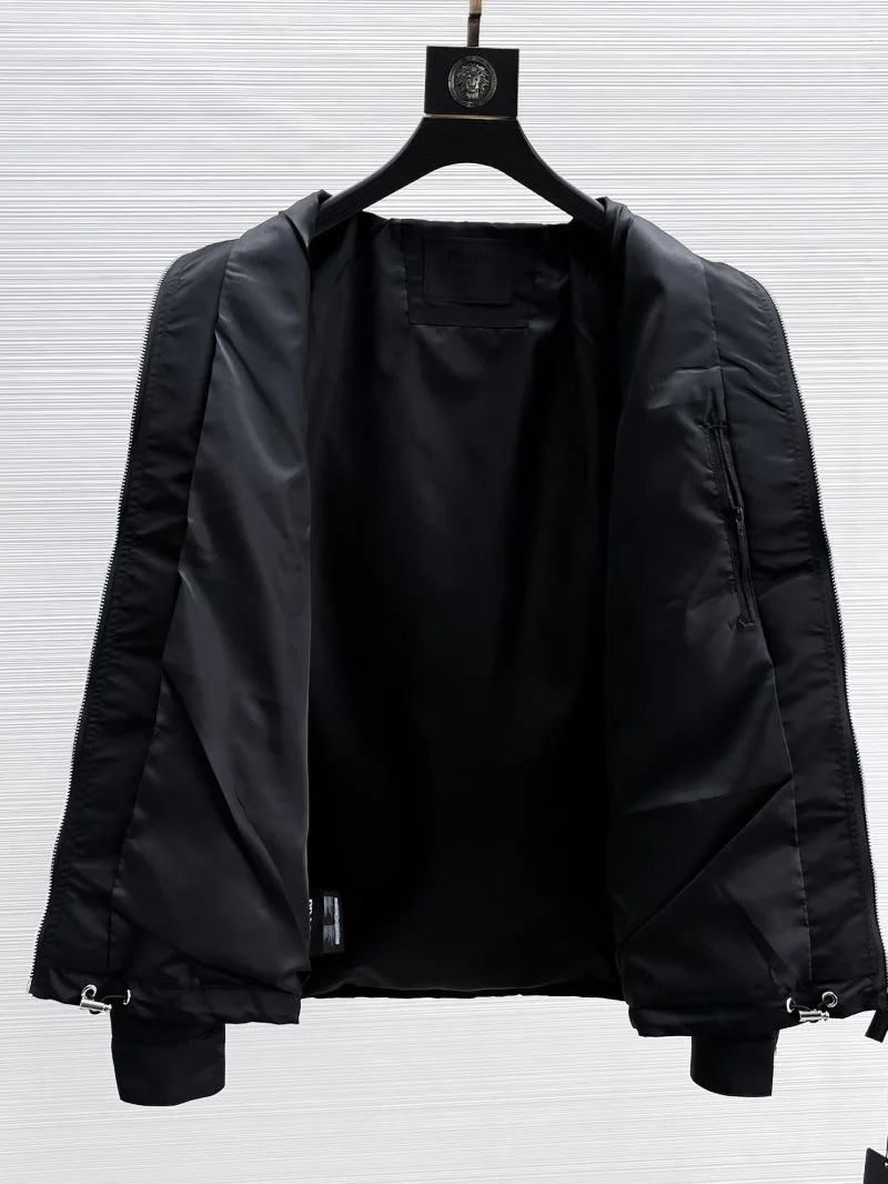 Timeless Prada Outwear 167235