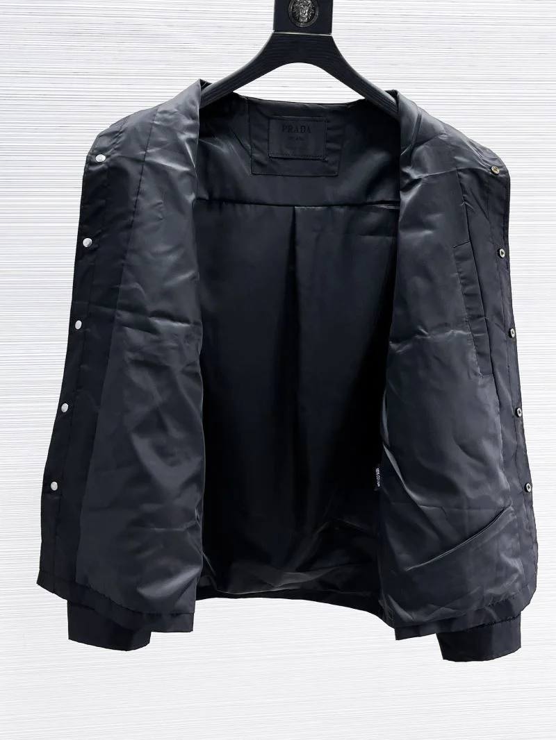 Stylish Prada Outwear 167216