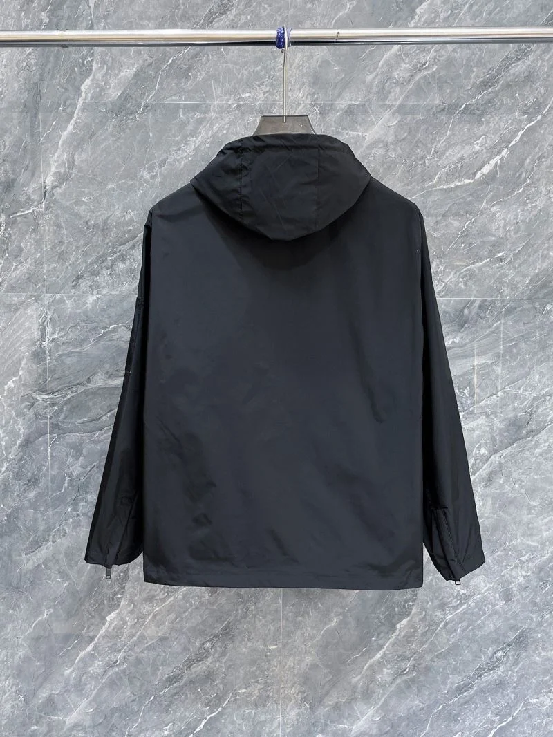 Comfortable Prada Outwear 167207