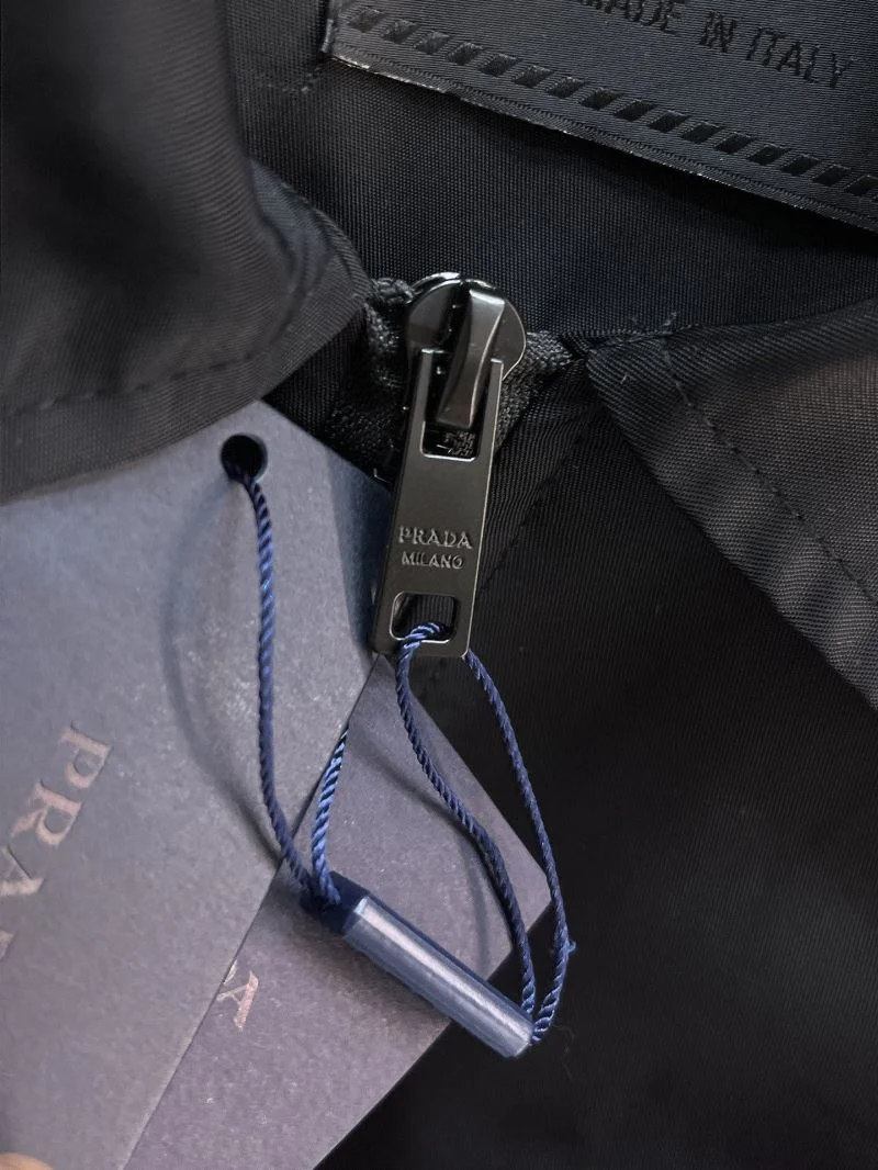 Prada Outwear FreshLook 167206