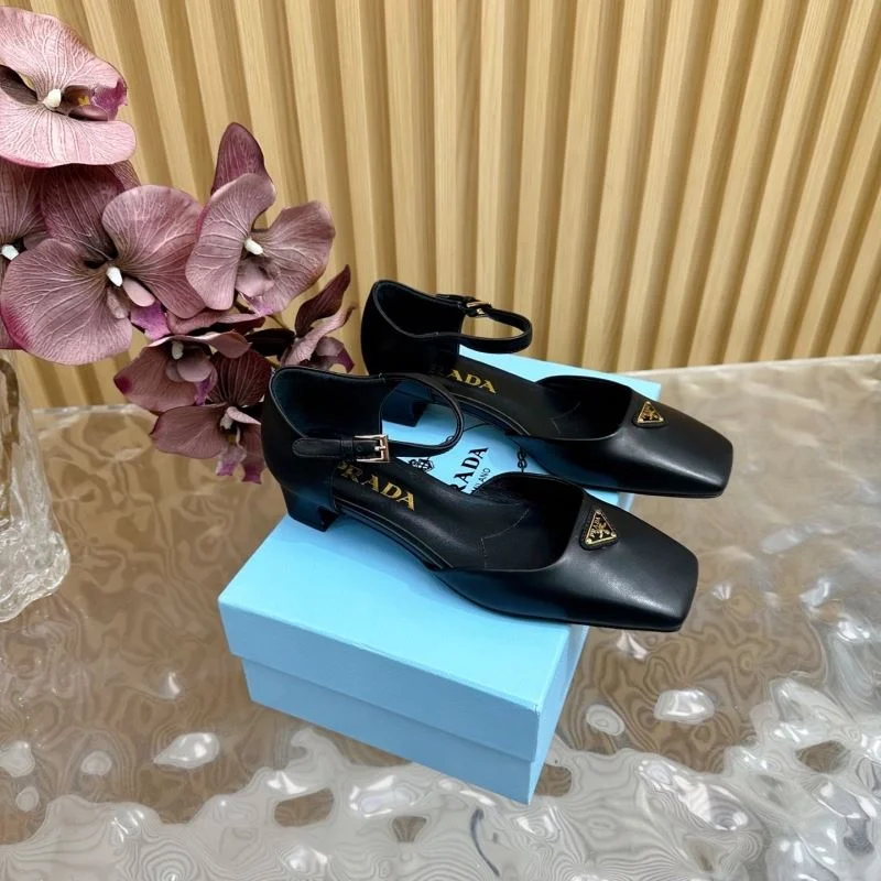 Efficient Prada Sandals 35057