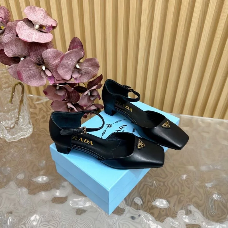 Efficient Prada Sandals 35057
