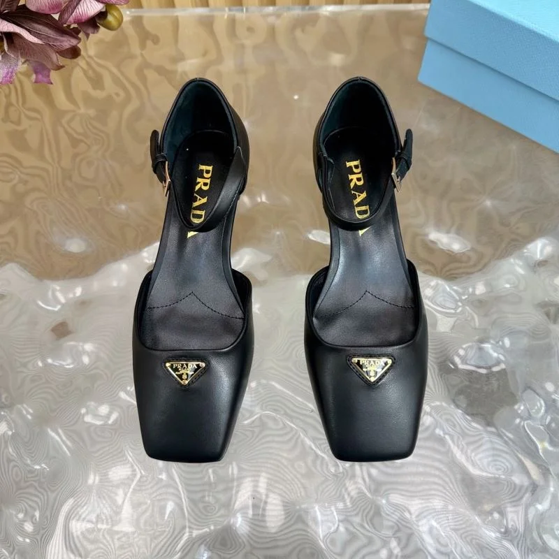 Efficient Prada Sandals 35057
