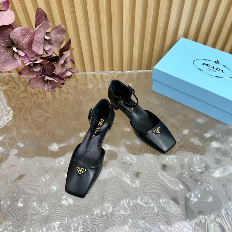 Efficient Prada Sandals 35057