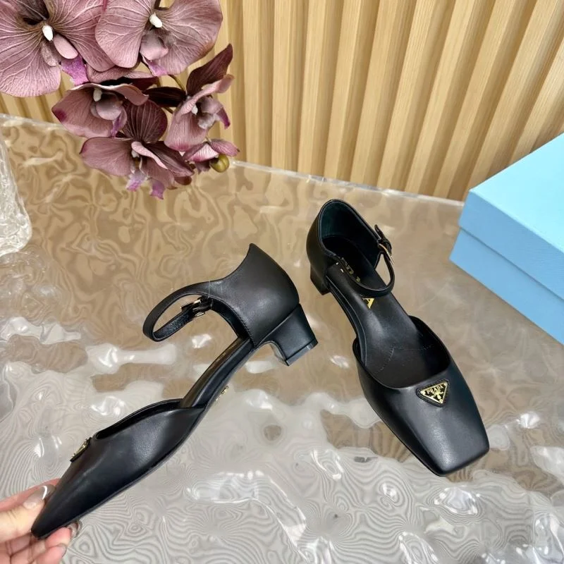 Efficient Prada Sandals 35057