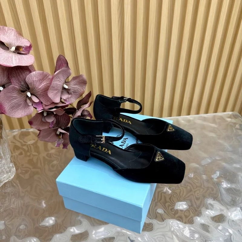 Prada Sandals Durable 35060