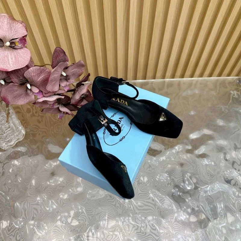 Prada Sandals Durable 35060