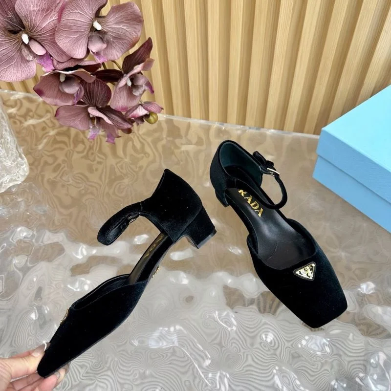Prada Sandals Durable 35060