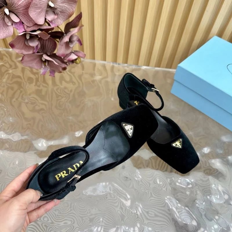 Prada Sandals Durable 35060