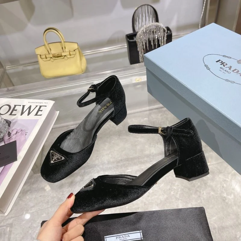 Practical Prada Sandals 35021