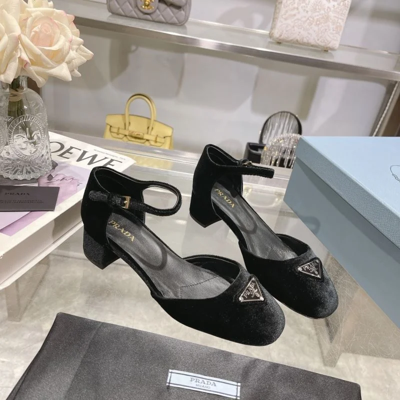 Practical Prada Sandals 35021