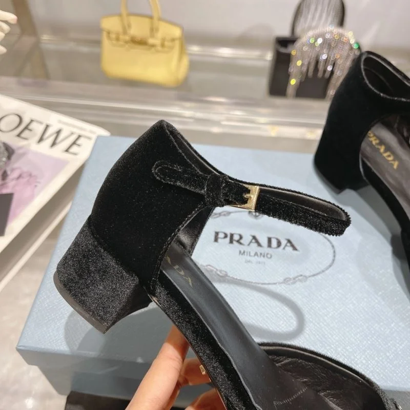 Practical Prada Sandals 35021