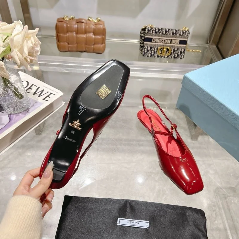 EyeCatching Prada Sandals 35038