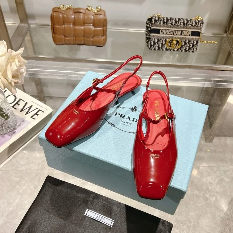 EyeCatching Prada Sandals 35038