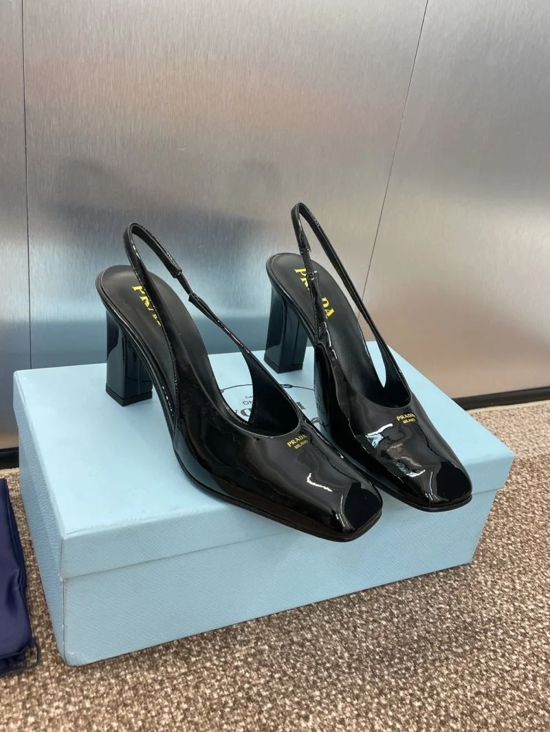 Prada Sandals Elegant 35026