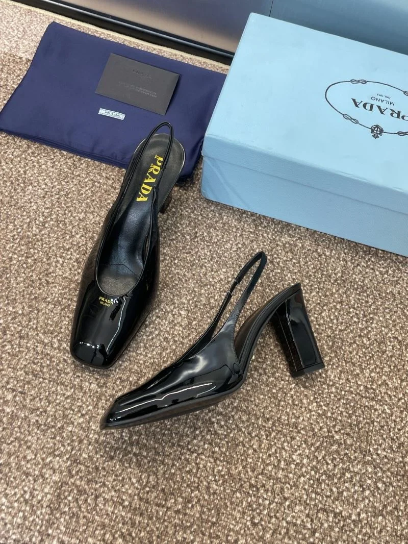 Prada Sandals Elegant 35026