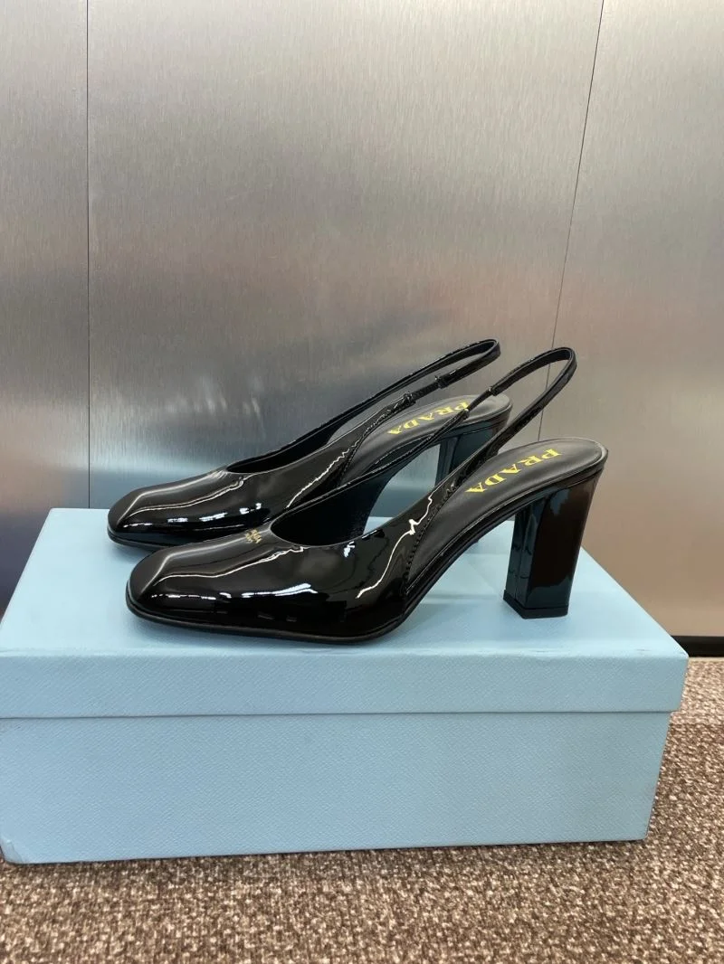 Prada Sandals Elegant 35026