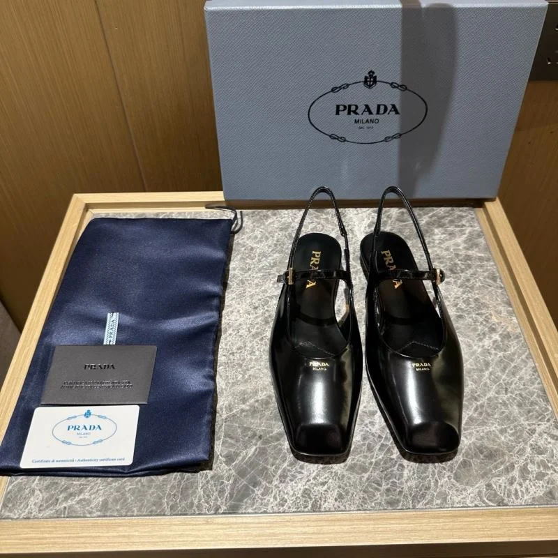 Prada Sandals Elegant 34731