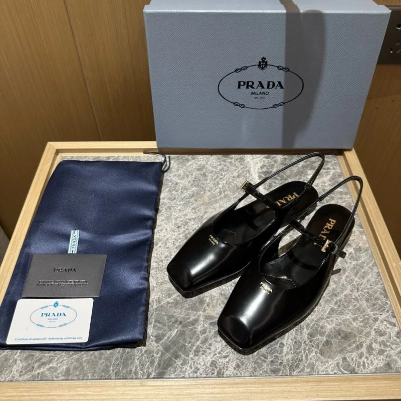 Prada Sandals Elegant 34731
