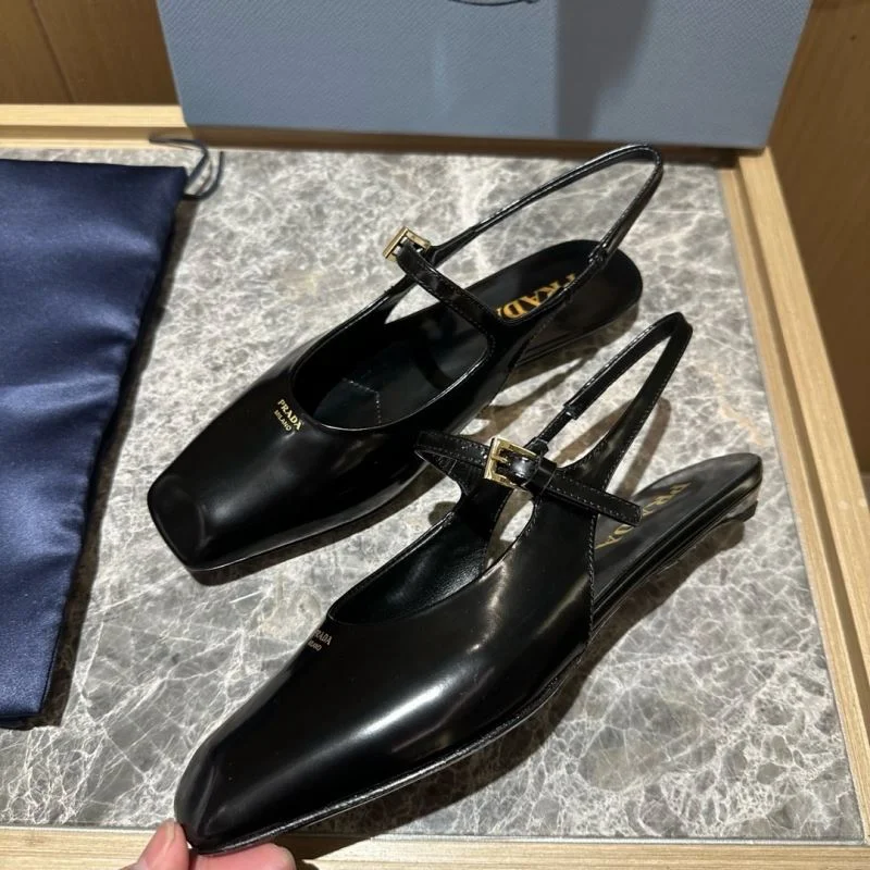 Prada Sandals Elegant 34731