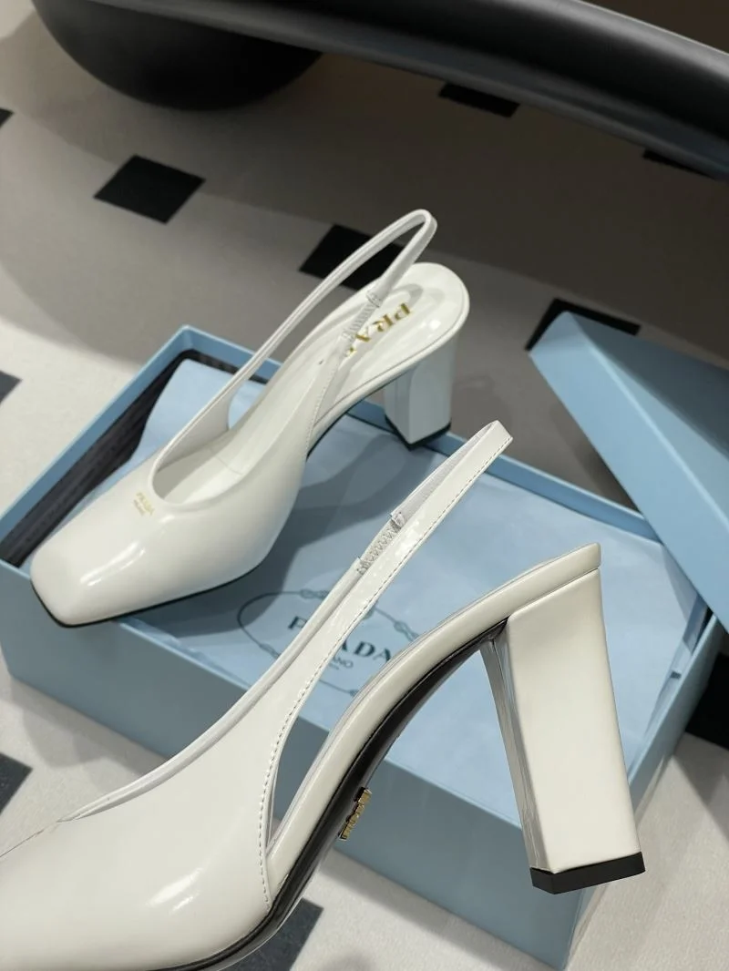 Prada Sandals Attractive 34726
