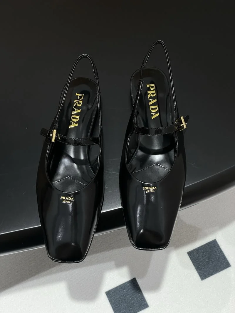 Prada Sandals Versatile 34711