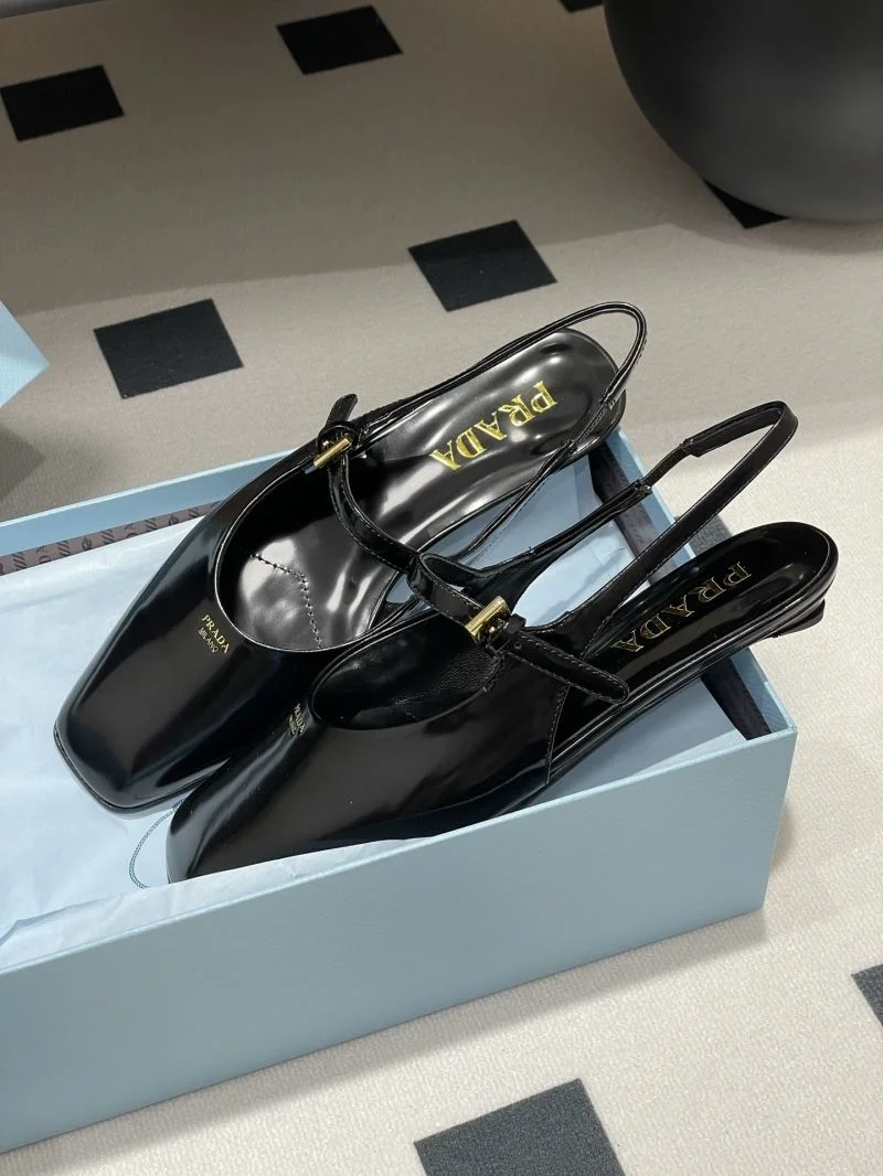 Prada Sandals Versatile 34711