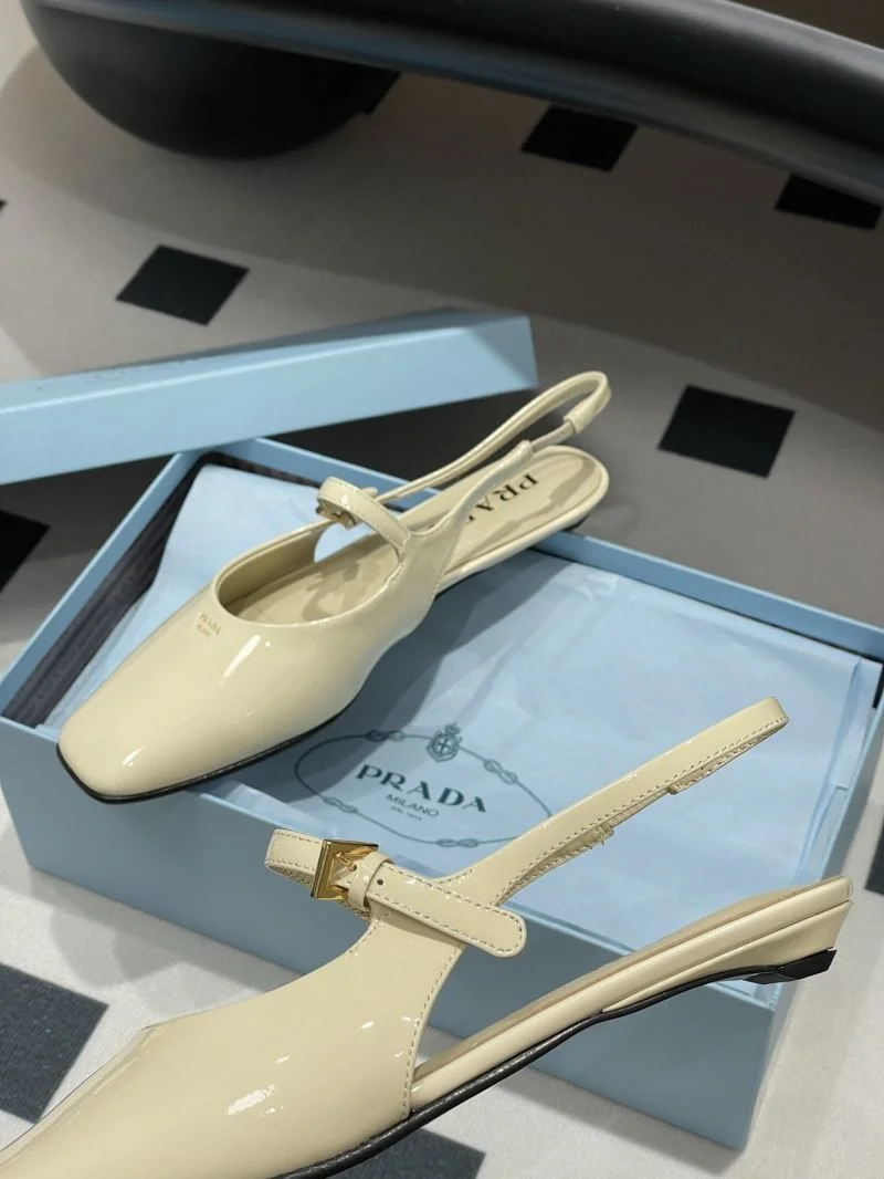 Effortless Prada Sandals 34720