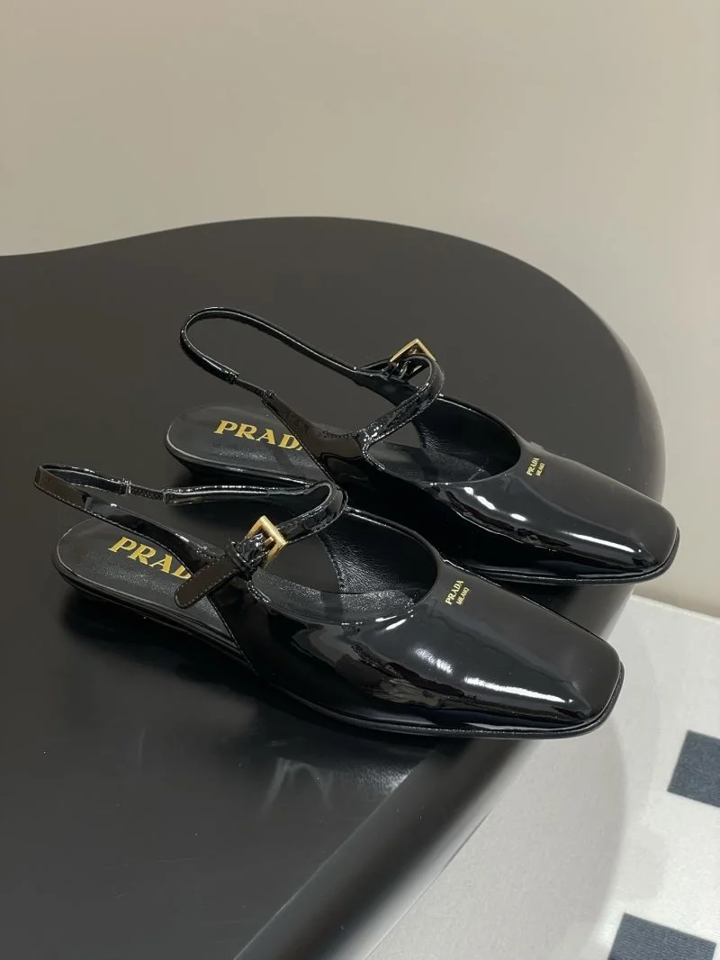 Prada Sandals Unique 34704