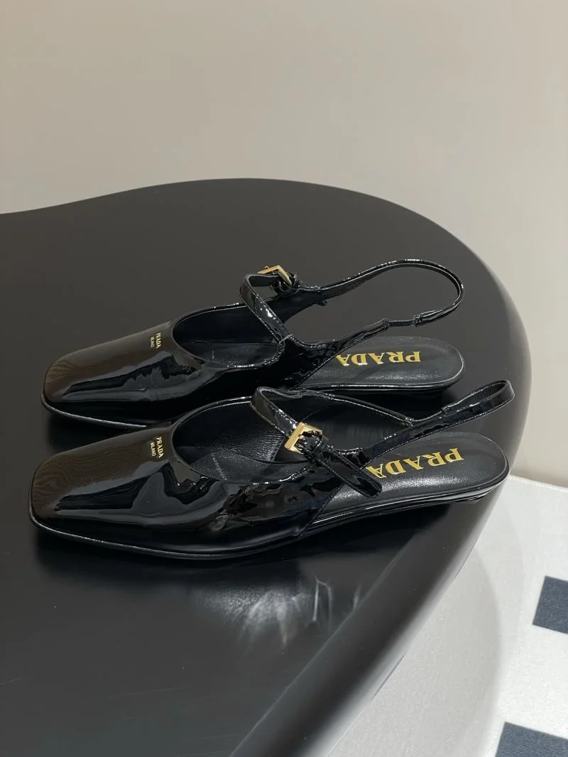Prada Sandals Unique 34704
