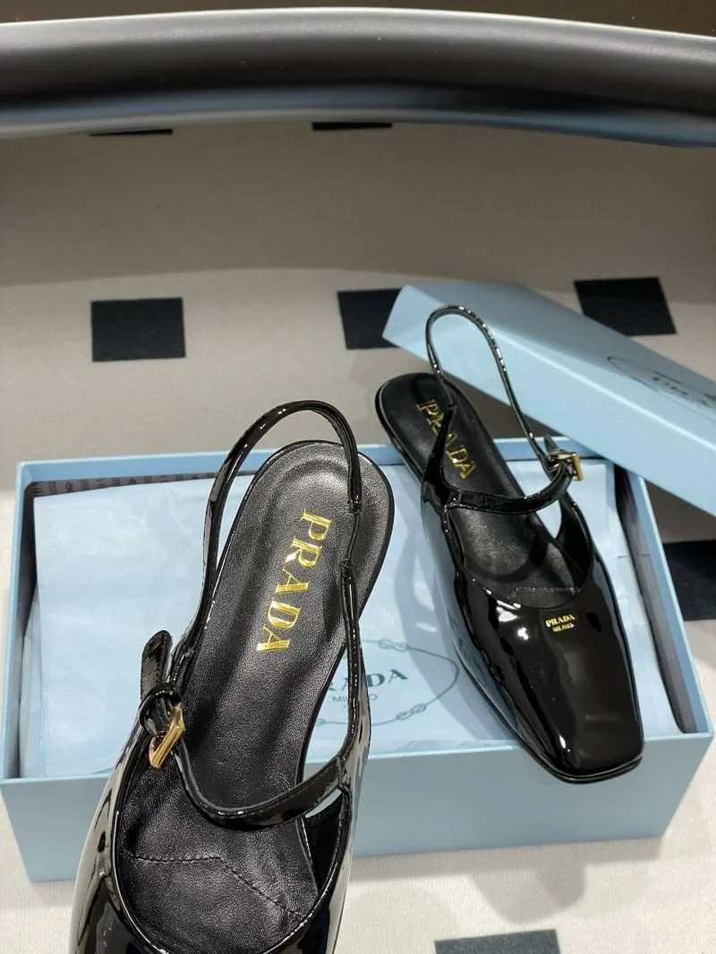Prada Sandals Unique 34704