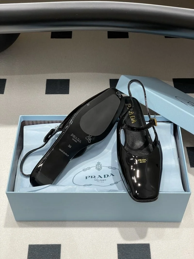 Prada Sandals Unique 34704