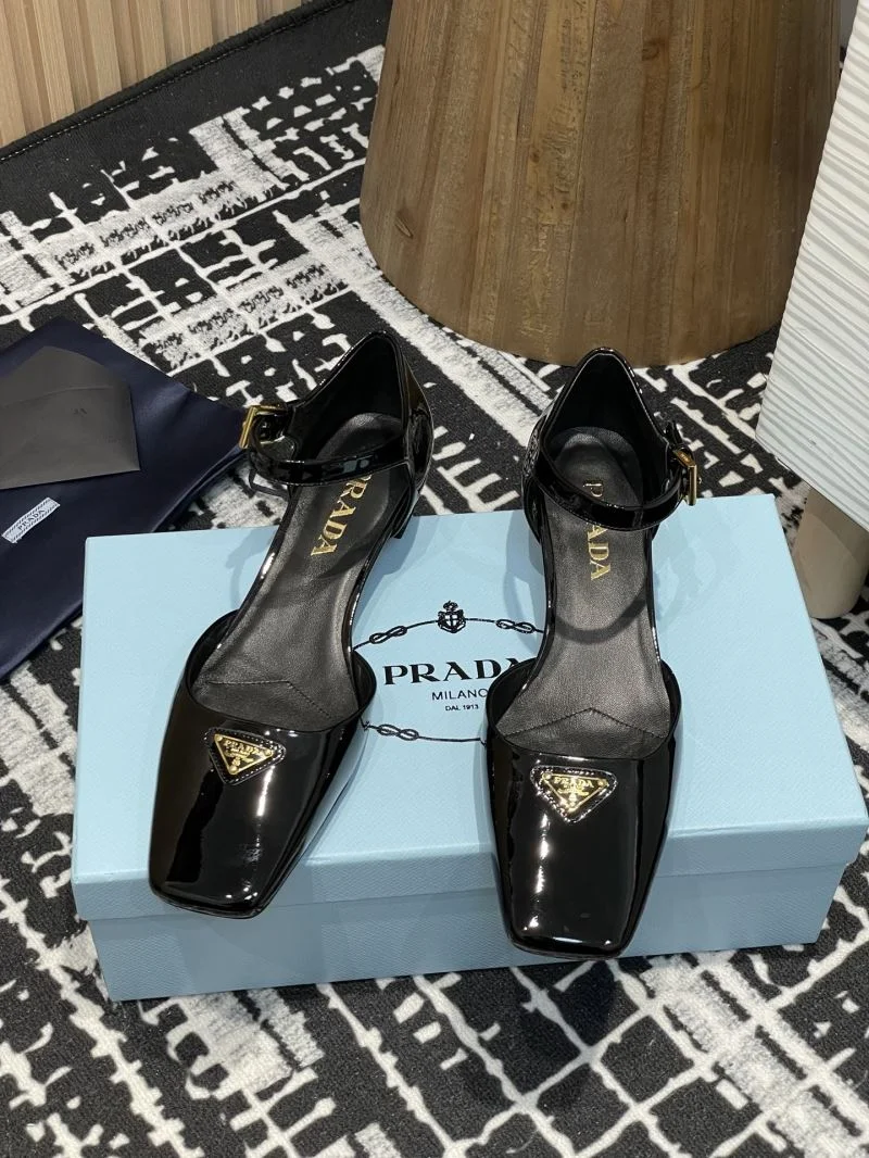ModernLook Prada Sandals 34716