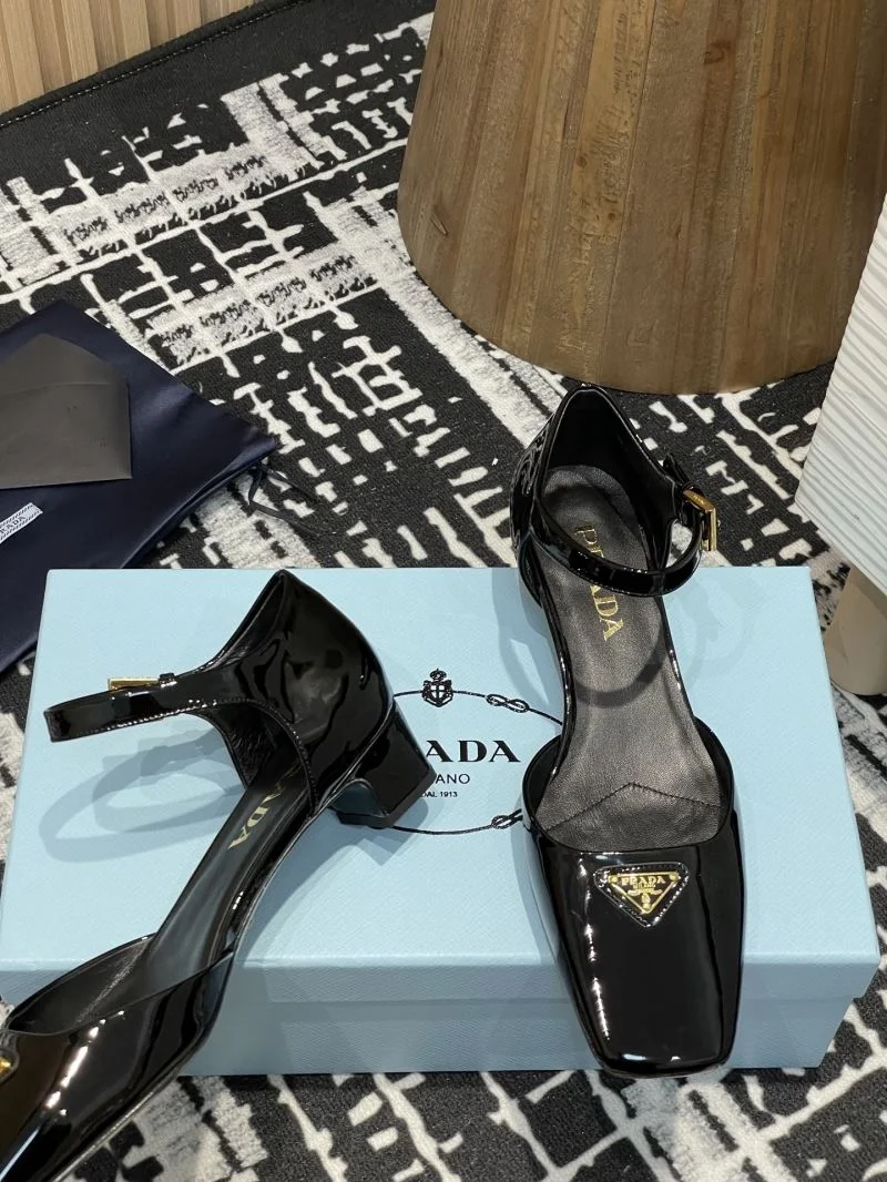ModernLook Prada Sandals 34716