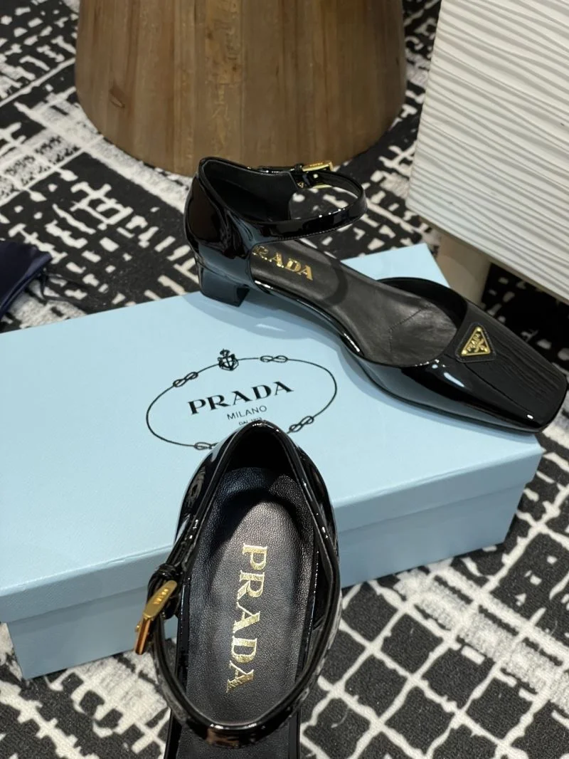 ModernLook Prada Sandals 34716