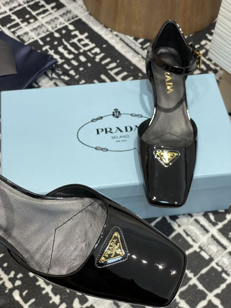 ModernLook Prada Sandals 34716