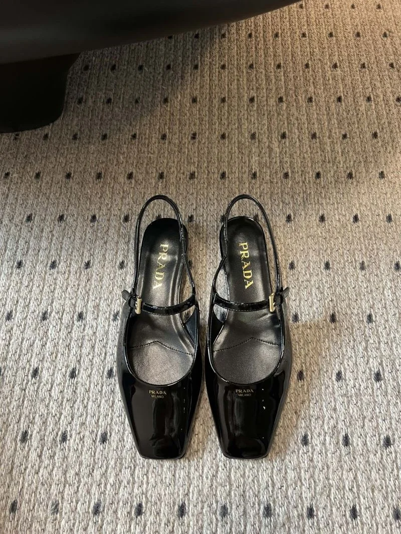 Prada Sandals Youthful 34709